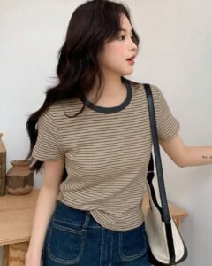 Camiseta casual de mujer de manga corta con cuello redondo