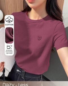 Camiseta de manga corta de unicolor con bordado de corazón