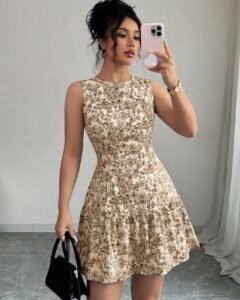 Vestido mini bohemio elegante francés con estampado floral sin mangas