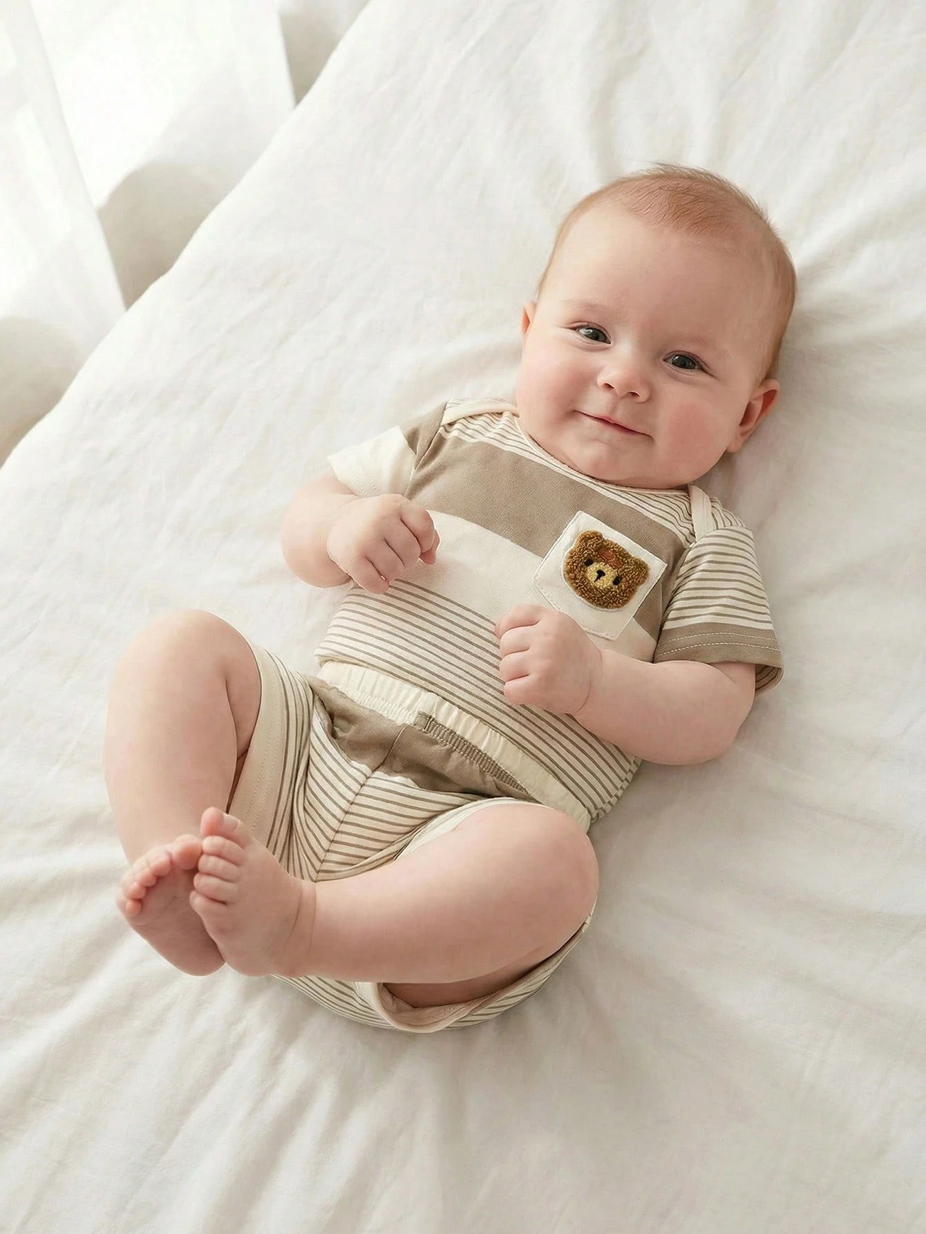 Body casual de rayas con estampado de oso lindo para bebé recién nacido