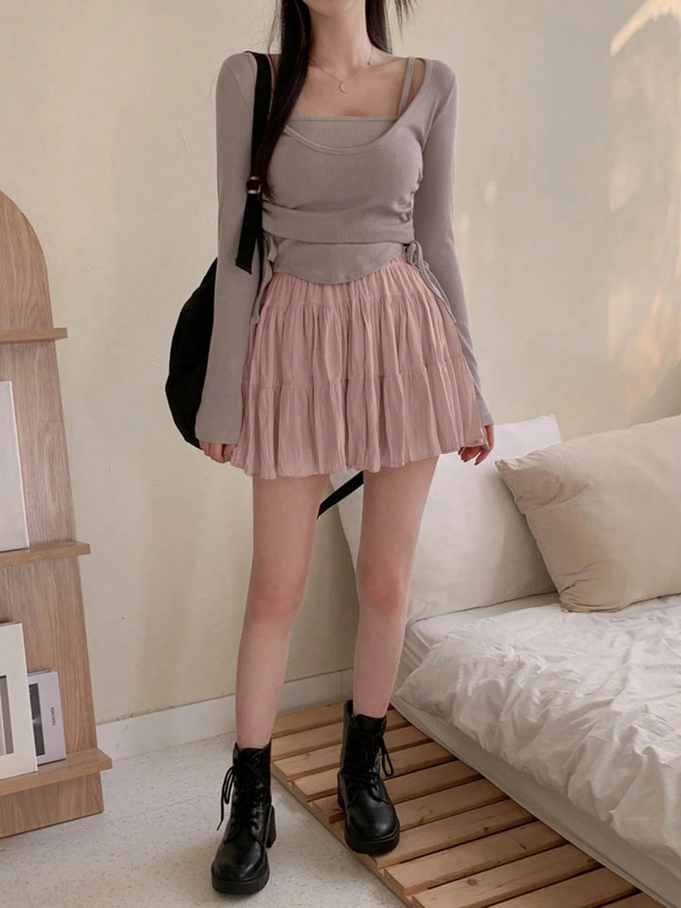 Minifalda casual de mujer con plisado en unicolor - Imagen 3