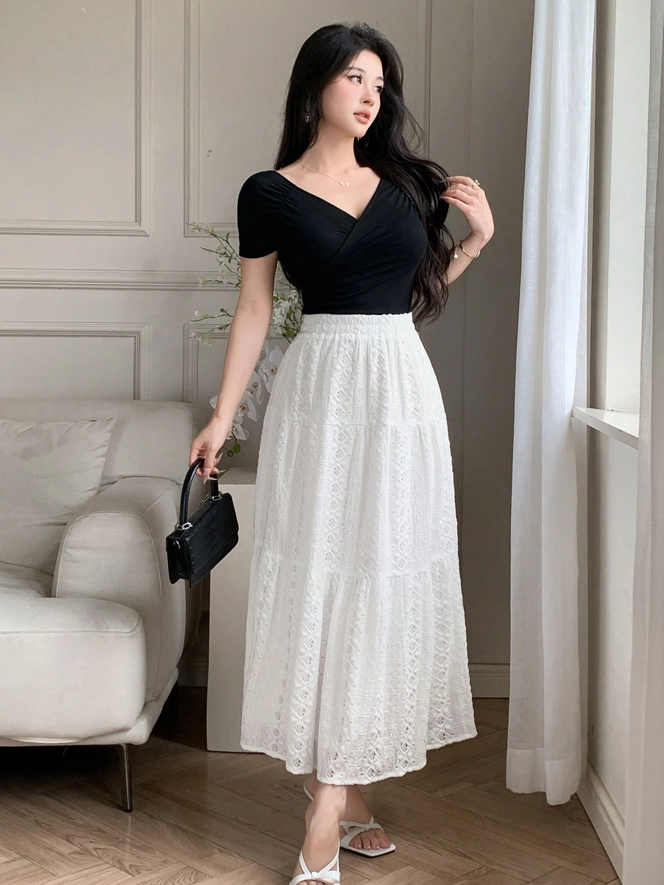 Falda con volantes texturizados blancos - Imagen 3