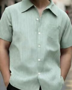 Camisa de manga corta casual y versátil con cuello liso y abotonadura sencilla