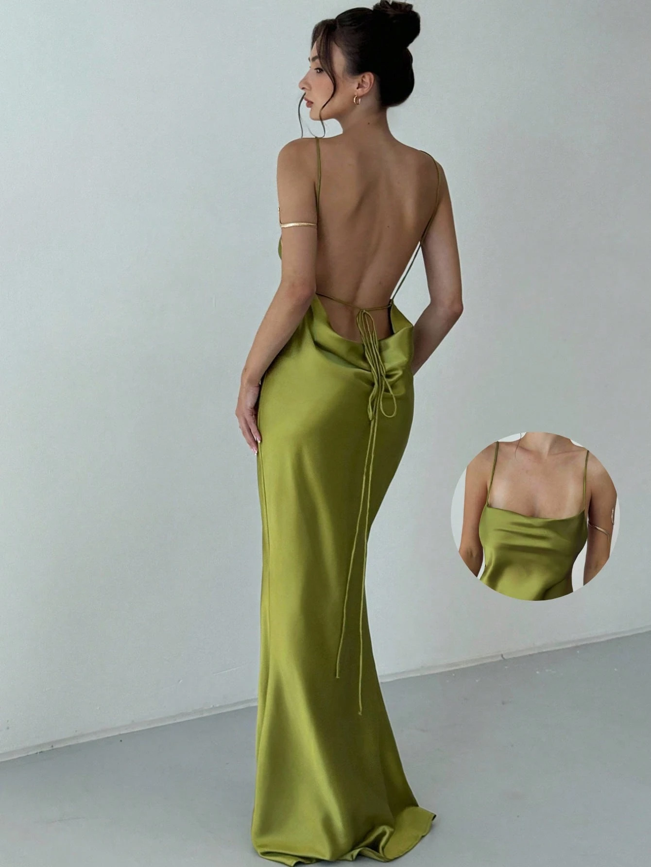 Vestido sin mangas con nudo en la espalda y bajo de cola de pez - Imagen 2