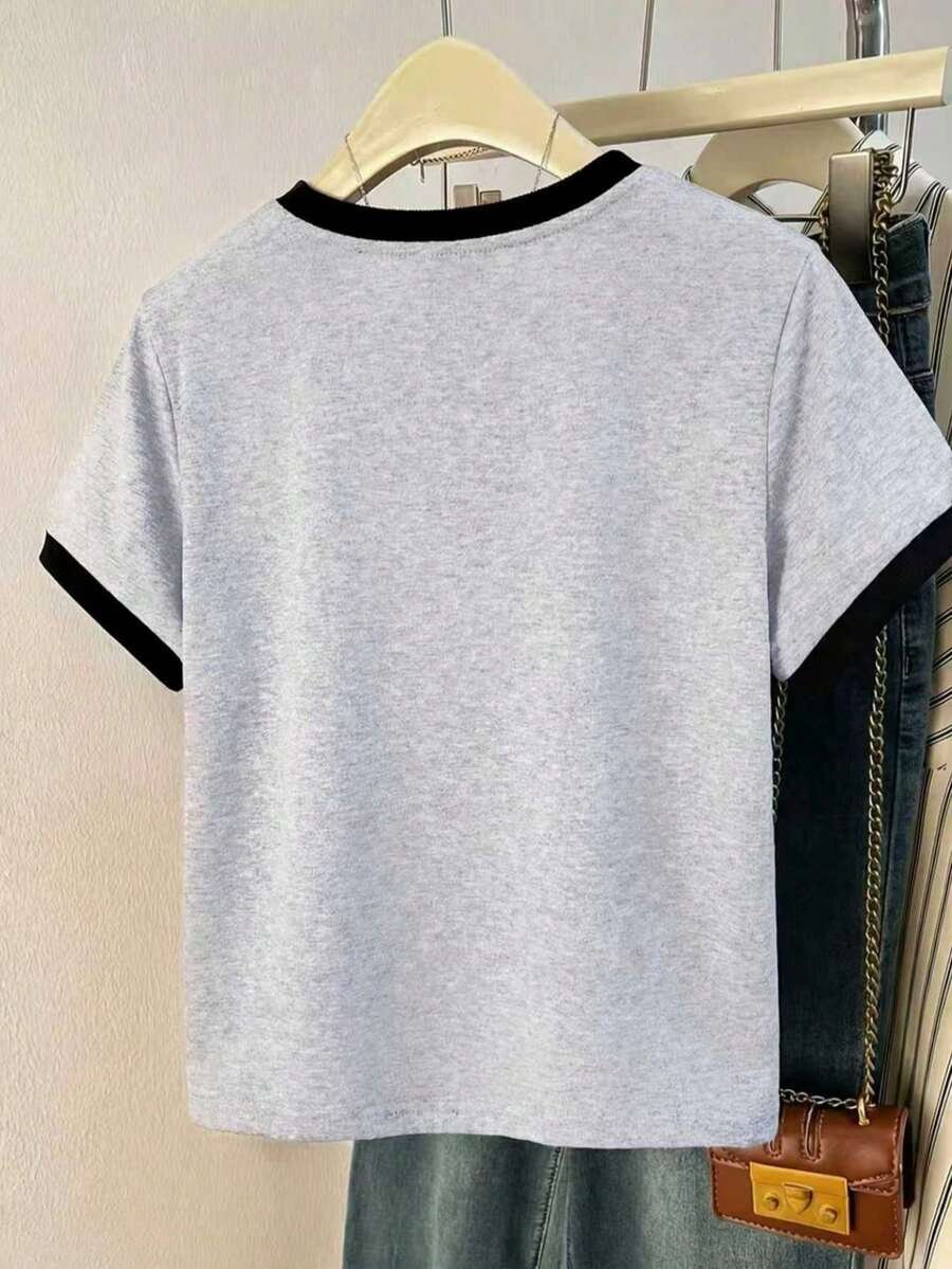 Camiseta casual de mujer con rayas laterales de color contrastante - Imagen 2