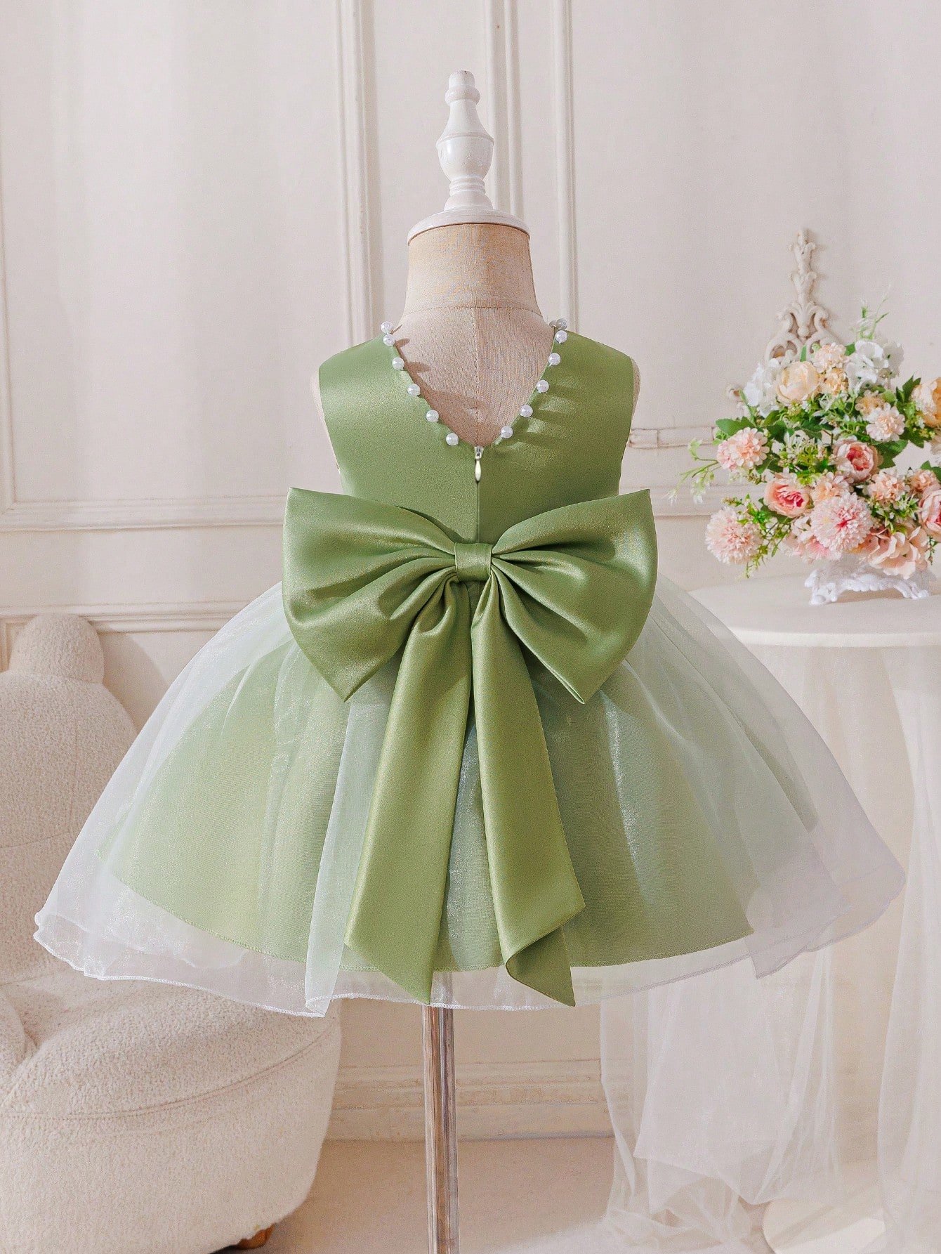 Vestido sin mangas de satén verde para niñas con decoración floral 3D, - Imagen 2