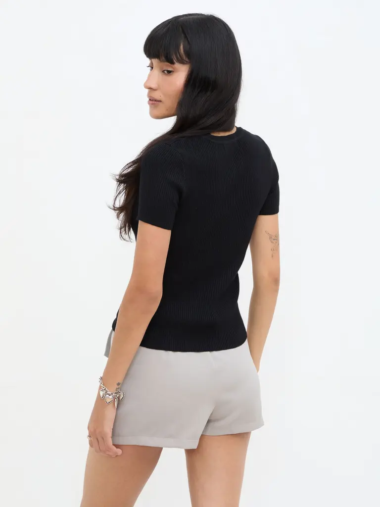 Playera Básica Negra - Imagen 2