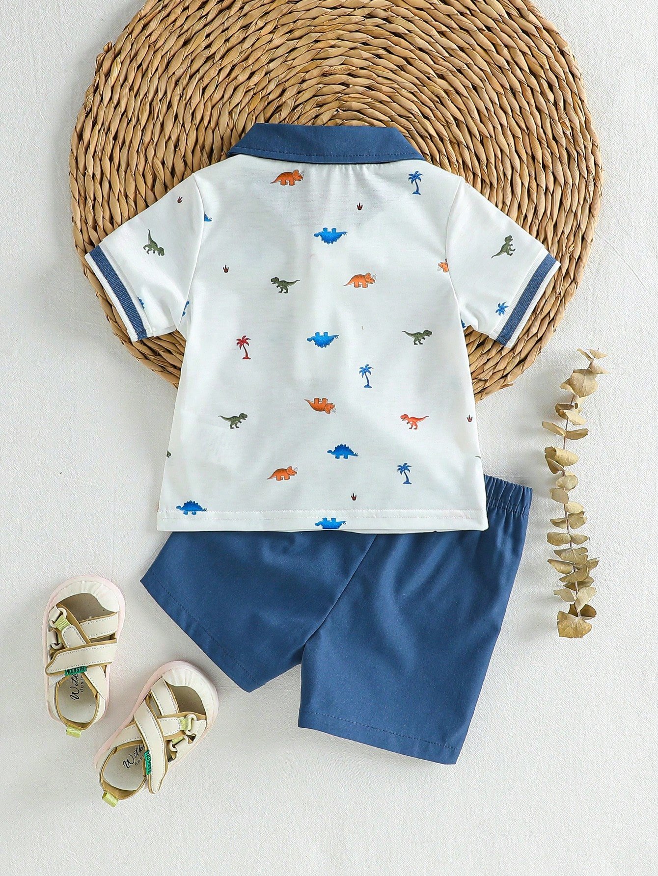 Camiseta con Estampado de Dinosaurio Cuello Solapa Tela Cómoda - Imagen 2