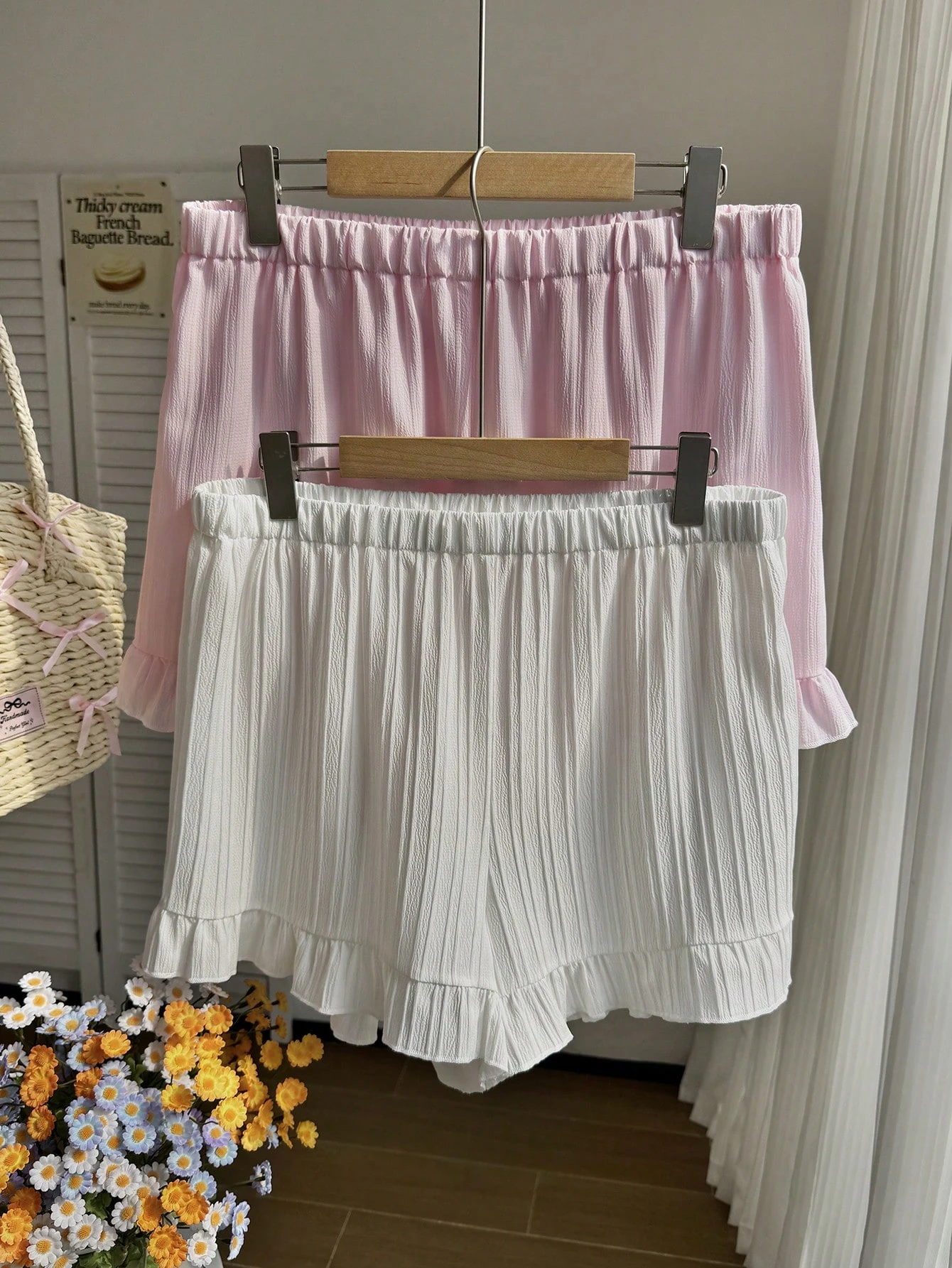 Shorts de rayas y volantes, ligero para el verano - Imagen 2