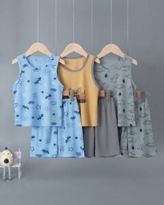Pijamas de tirantes y pantalones cortos con estampado de dibujos animados