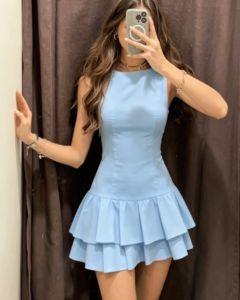 Vestido mini elegante de verano sin mangas con cuello redondo