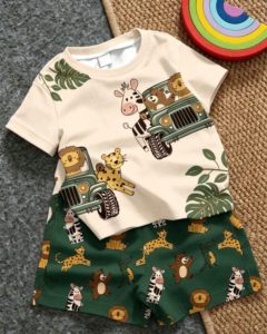 camiseta y pantalones cortos con estampado de dibujos animados