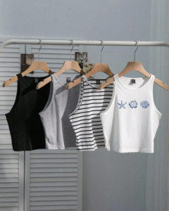 Camiseta de tirantes ajustada de mujer con rayas negras y blancas