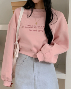 Sudadera corta de felpa con bordado oversize